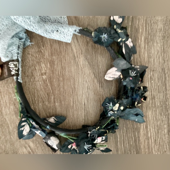 RARE 2005 Corpse Bride Deluxe Costume. Size Small - Picture 15 of 16